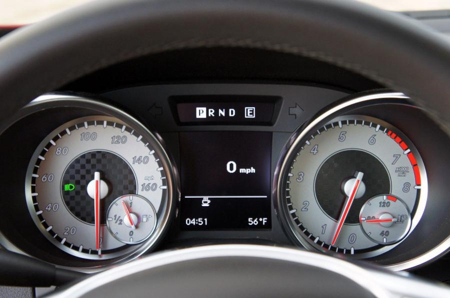  Mercedes-Benz SLK350 2012 года  (фото 22 из 44)